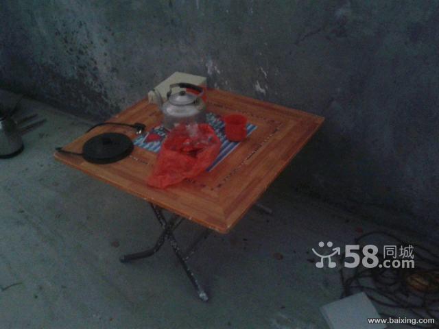 南安仑苍转让折叠餐桌两个